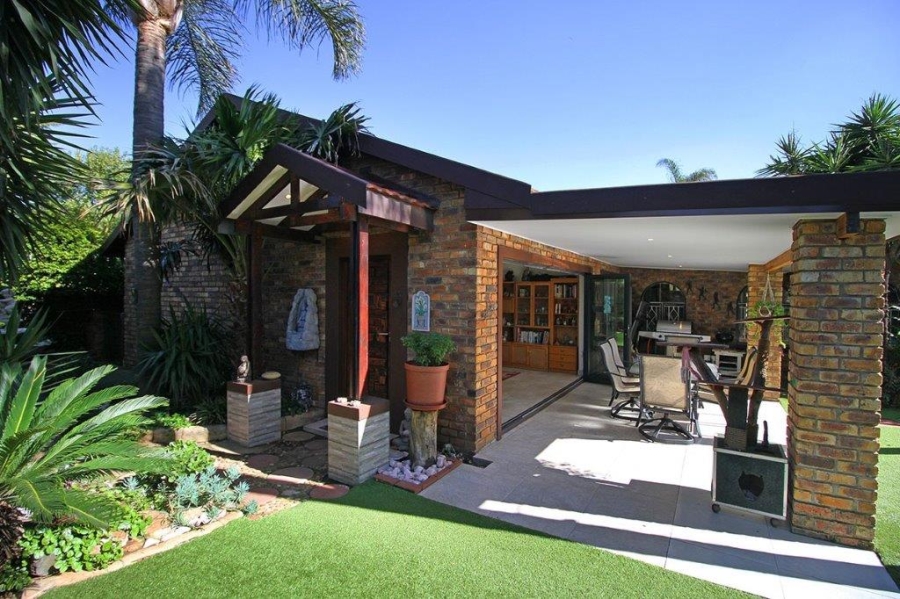 4 Bedroom Property for Sale in Marais Steyn Park Gauteng