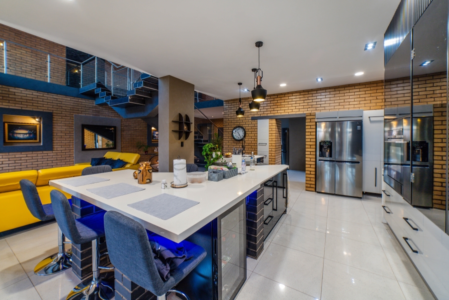 4 Bedroom Property for Sale in Carlswald North Estate Gauteng