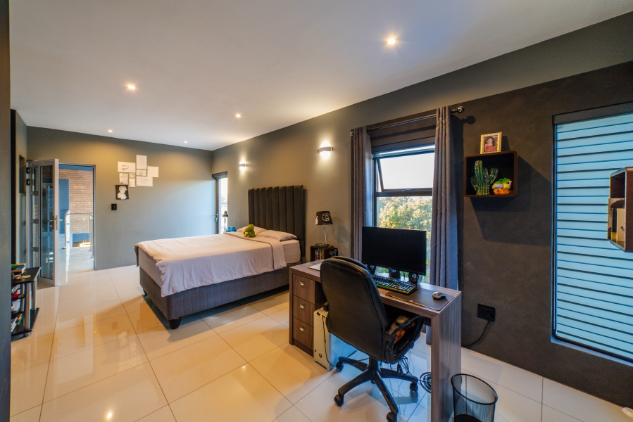 4 Bedroom Property for Sale in Carlswald North Estate Gauteng