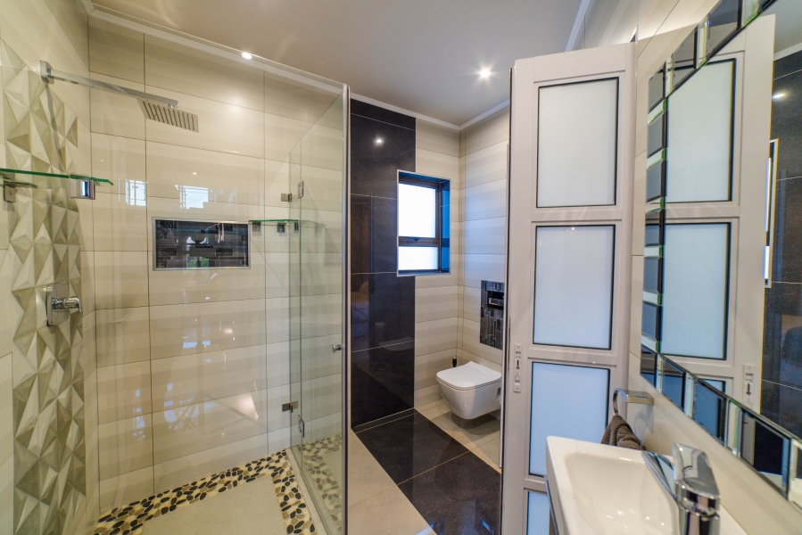 4 Bedroom Property for Sale in Carlswald North Estate Gauteng