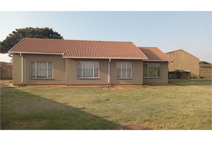 To Let 3 Bedroom Property for Rent in Hospital View Gauteng