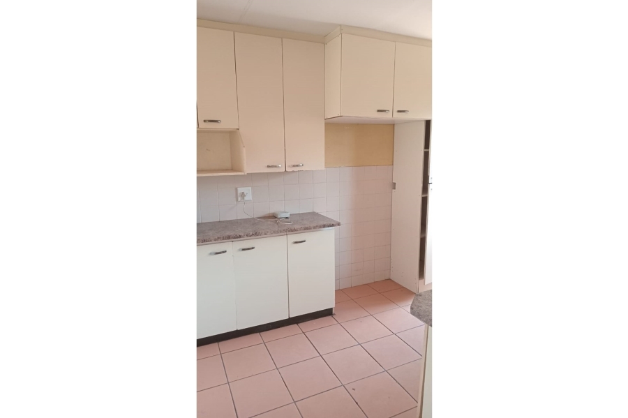 To Let 3 Bedroom Property for Rent in Hospital View Gauteng