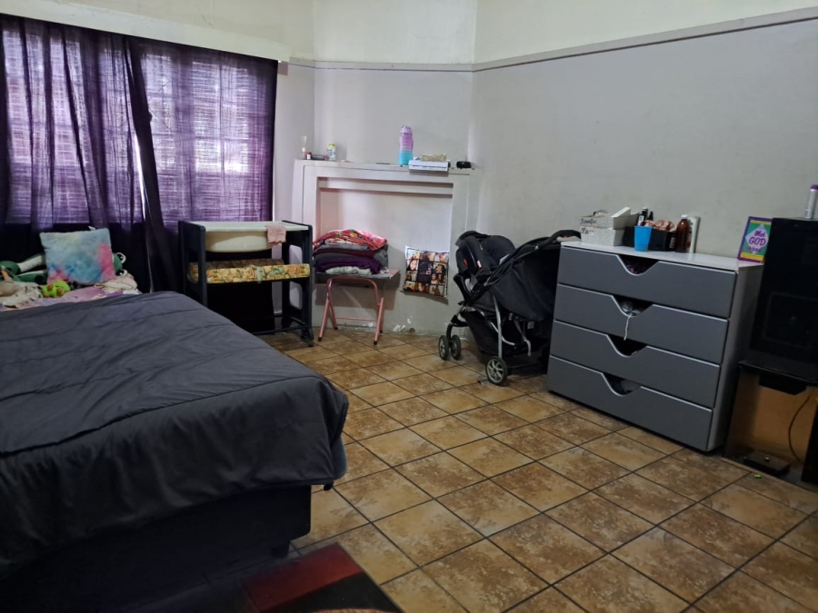 4 Bedroom Property for Sale in East Geduld Gauteng