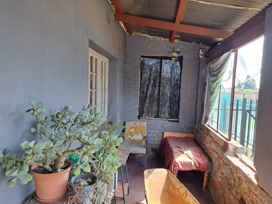 4 Bedroom Property for Sale in East Geduld Gauteng