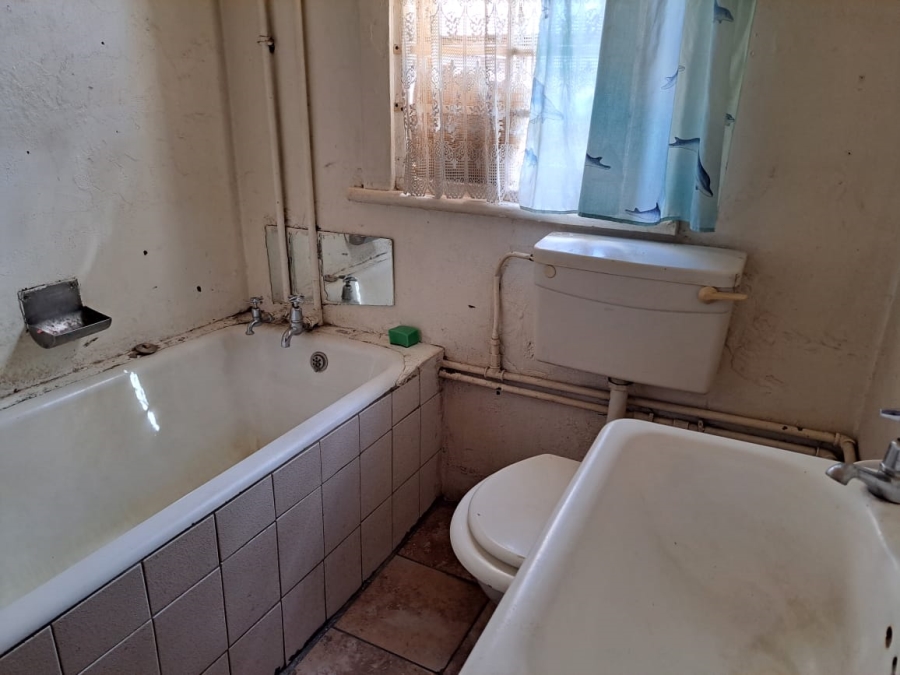 4 Bedroom Property for Sale in East Geduld Gauteng