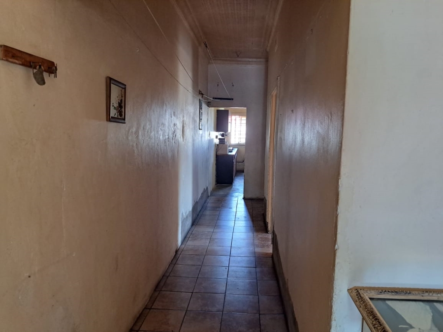 4 Bedroom Property for Sale in East Geduld Gauteng