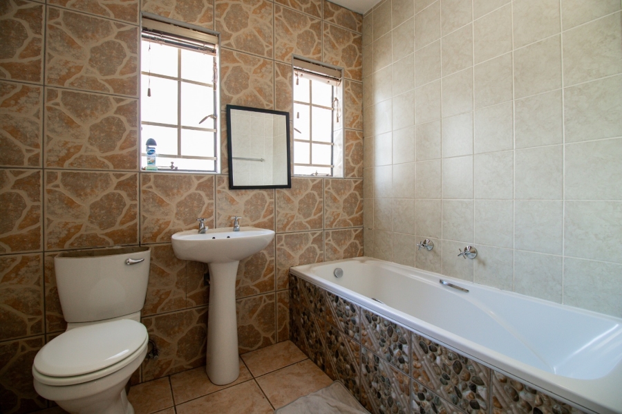 To Let 2 Bedroom Property for Rent in Rynfield Gauteng