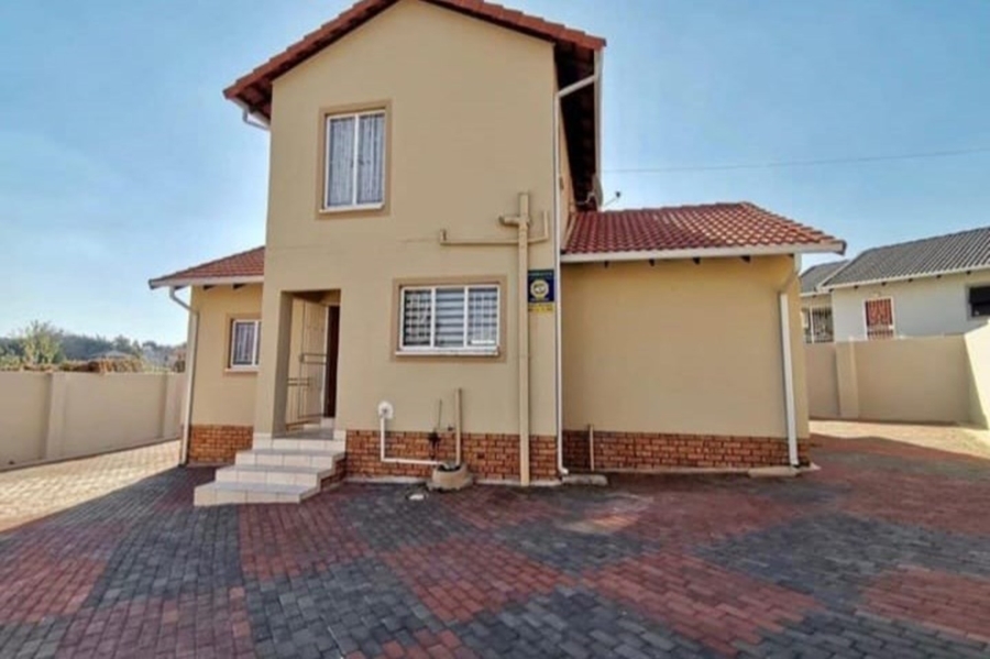 3 Bedroom Property for Sale in Witpoortjie Gauteng