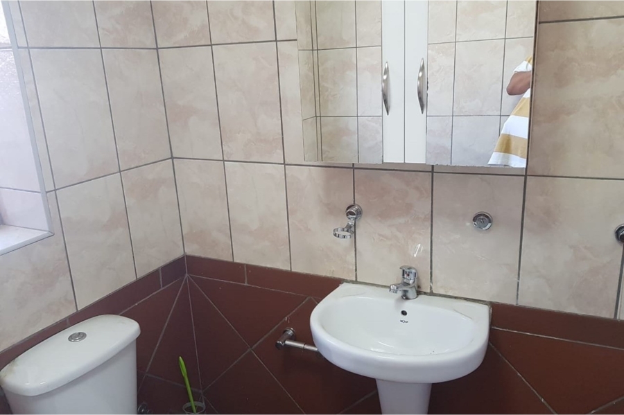 To Let 2 Bedroom Property for Rent in Eldorado Park Gauteng