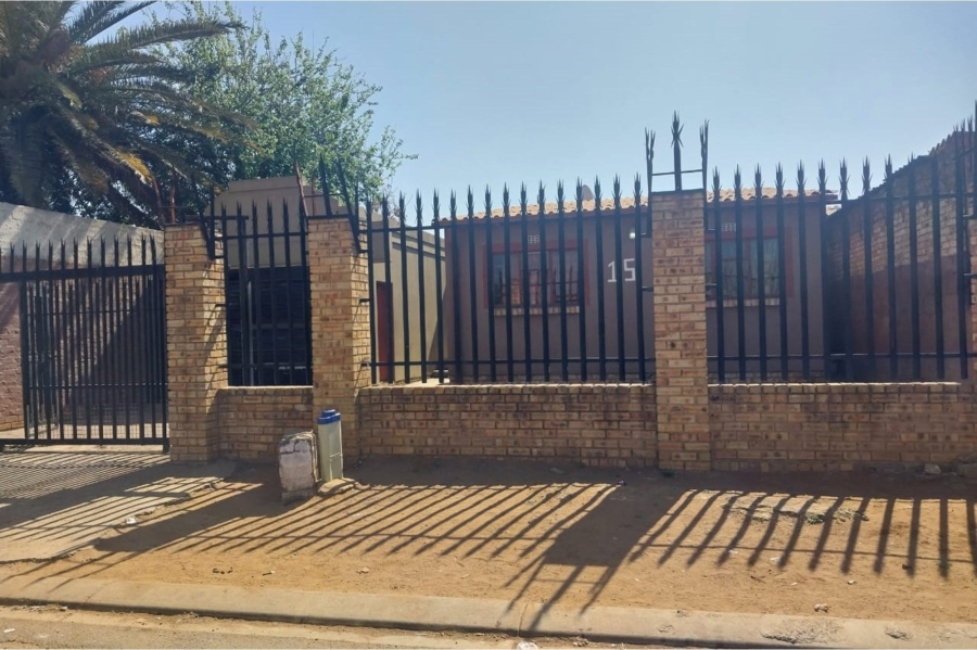 To Let 2 Bedroom Property for Rent in Eldorado Park Gauteng