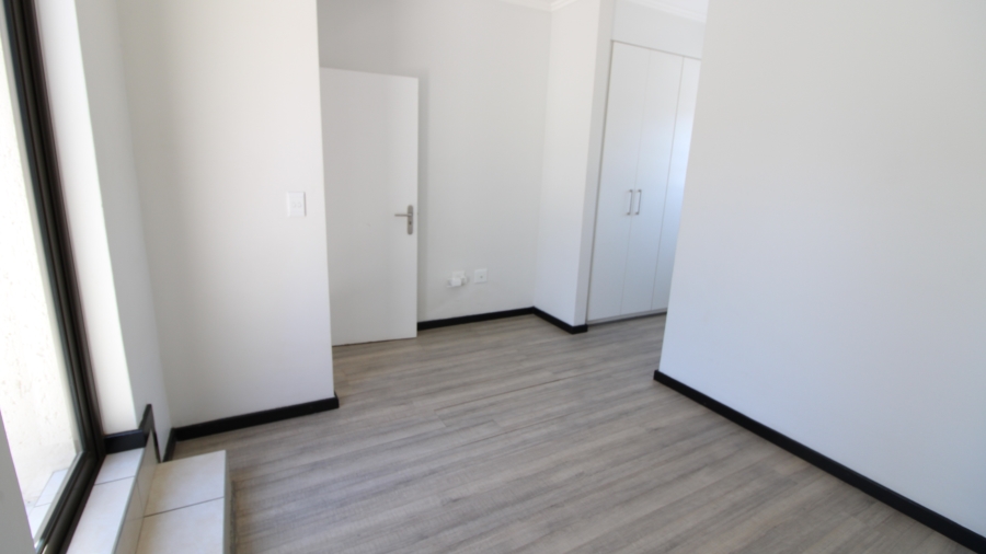 To Let 1 Bedroom Property for Rent in Sunninghill Gauteng
