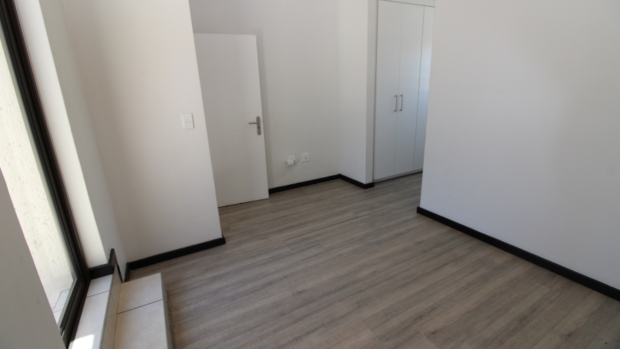 To Let 1 Bedroom Property for Rent in Sunninghill Gauteng