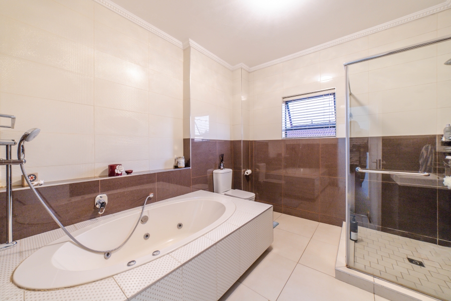 4 Bedroom Property for Sale in Kyalami Glen Estate Gauteng