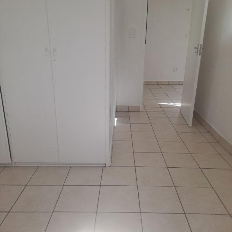 To Let 1 Bedroom Property for Rent in Sydenham Gauteng