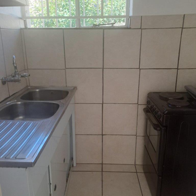 To Let 1 Bedroom Property for Rent in Sydenham Gauteng