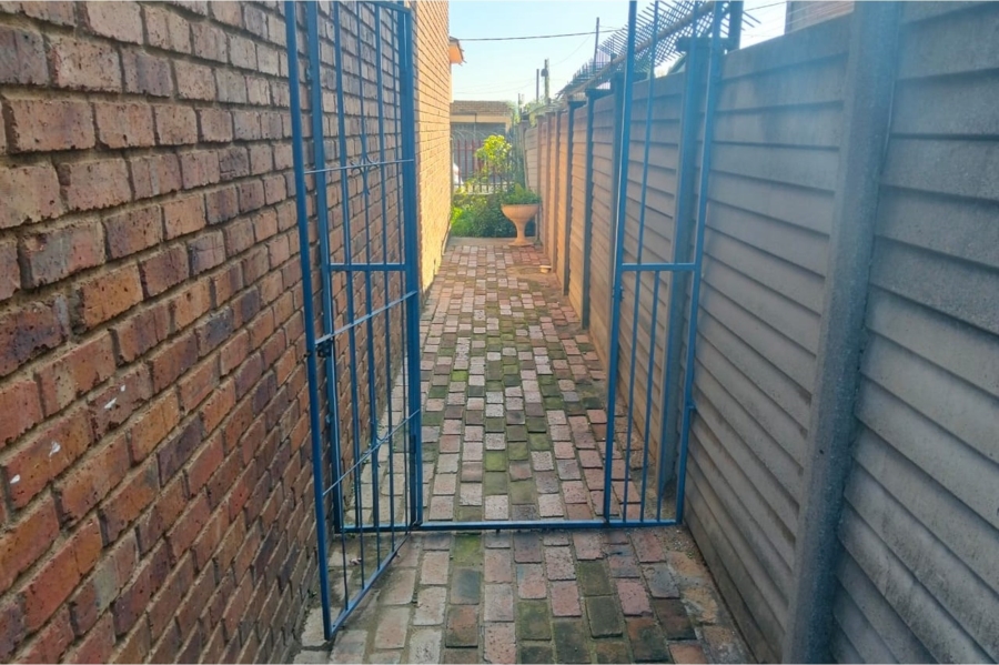 3 Bedroom Property for Sale in Rosettenville Gauteng