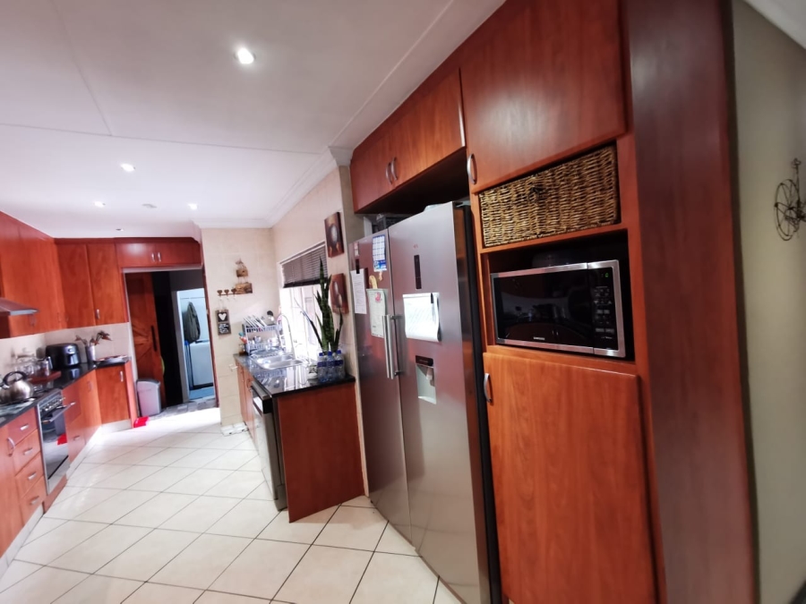 3 Bedroom Property for Sale in Verwoerdpark Gauteng