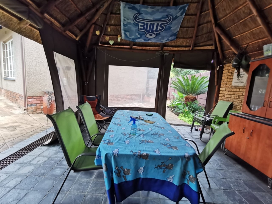 3 Bedroom Property for Sale in Verwoerdpark Gauteng