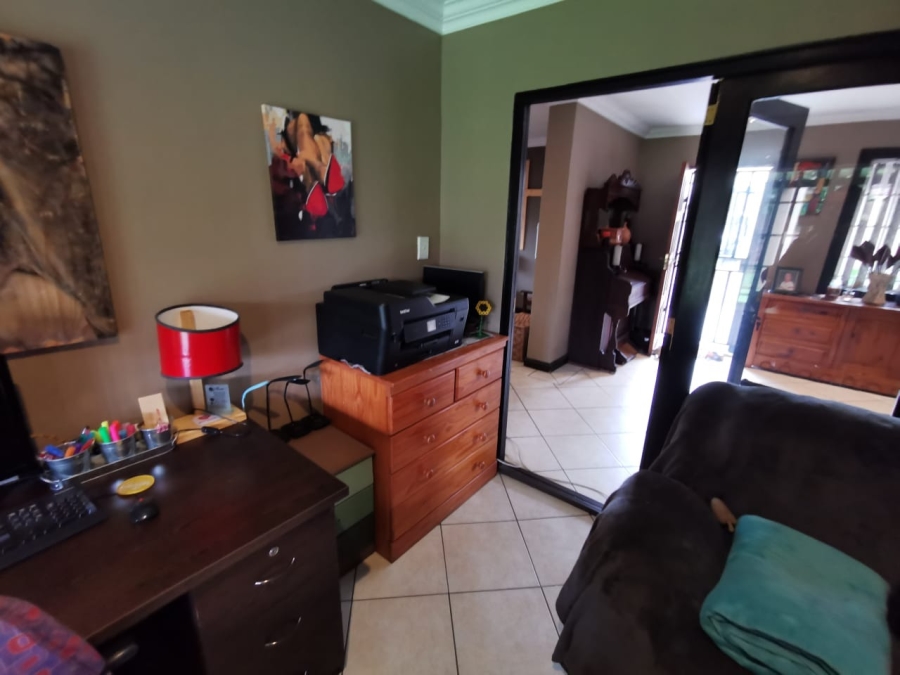 3 Bedroom Property for Sale in Verwoerdpark Gauteng