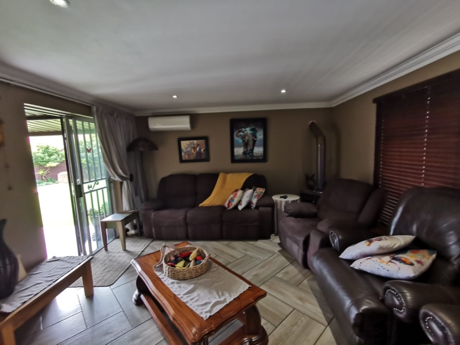 3 Bedroom Property for Sale in Verwoerdpark Gauteng