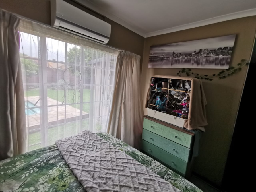3 Bedroom Property for Sale in Verwoerdpark Gauteng