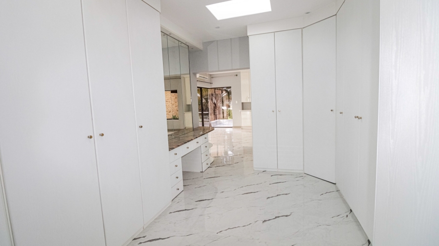 To Let 4 Bedroom Property for Rent in Dainfern Golf Estate Gauteng