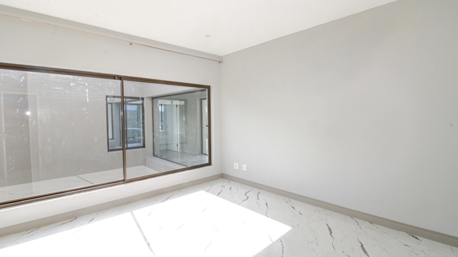 To Let 4 Bedroom Property for Rent in Dainfern Golf Estate Gauteng