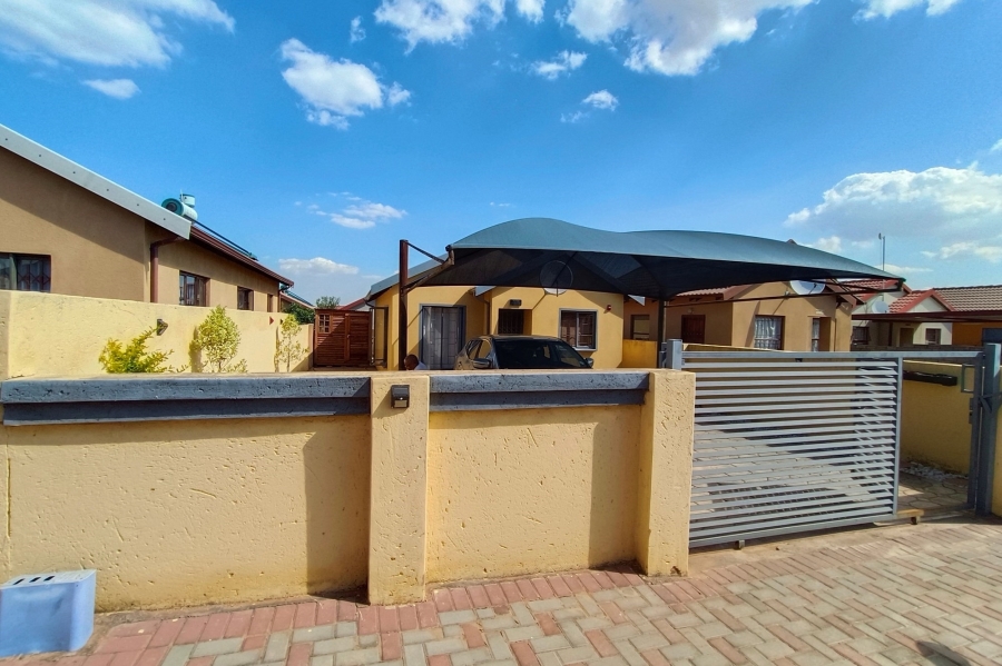 2 Bedroom Property for Sale in Soshanguve East Ext 3 Gauteng