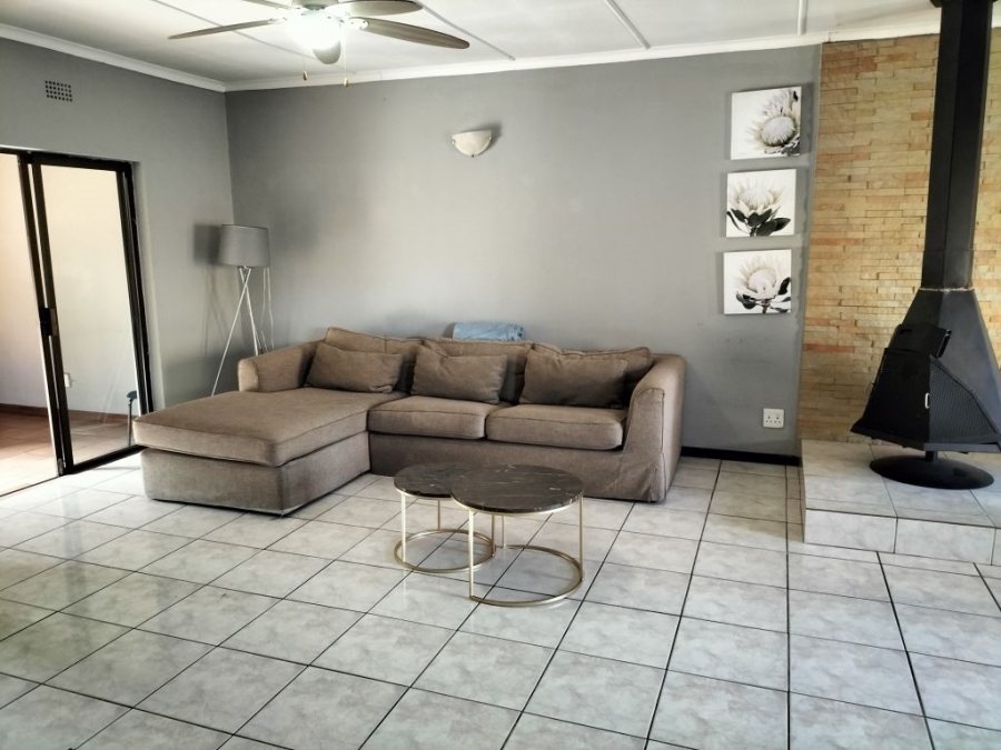 3 Bedroom Property for Sale in Florida Lake Gauteng