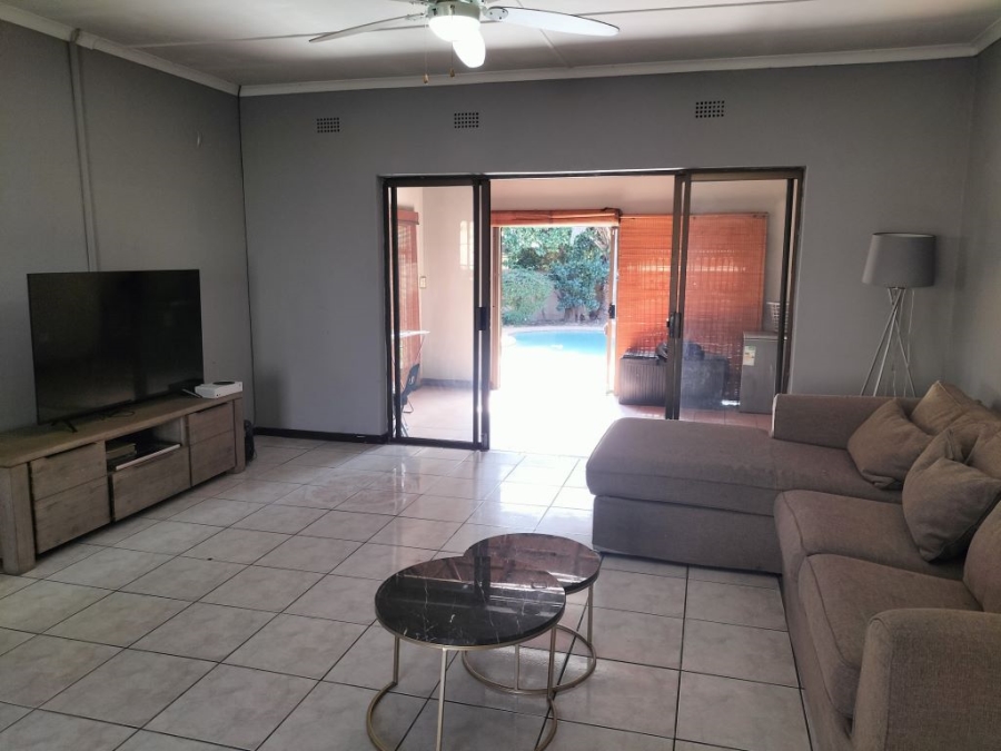 3 Bedroom Property for Sale in Florida Lake Gauteng