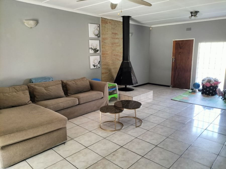 3 Bedroom Property for Sale in Florida Lake Gauteng