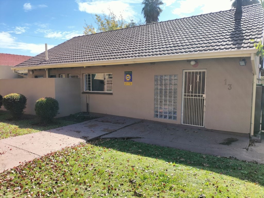 3 Bedroom Property for Sale in Florida Lake Gauteng