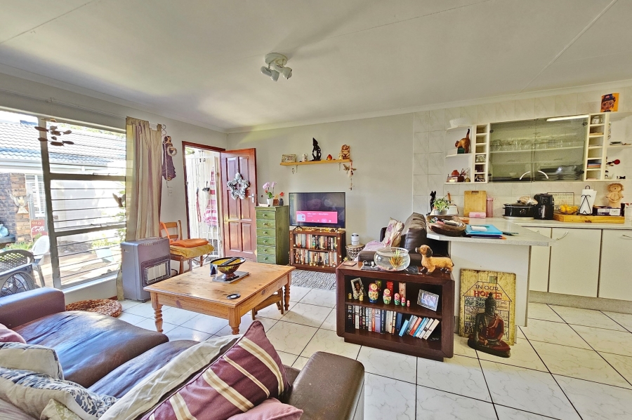 To Let 2 Bedroom Property for Rent in Fourways Gauteng