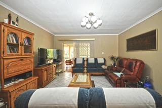 4 Bedroom Property for Sale in Ninapark Gauteng
