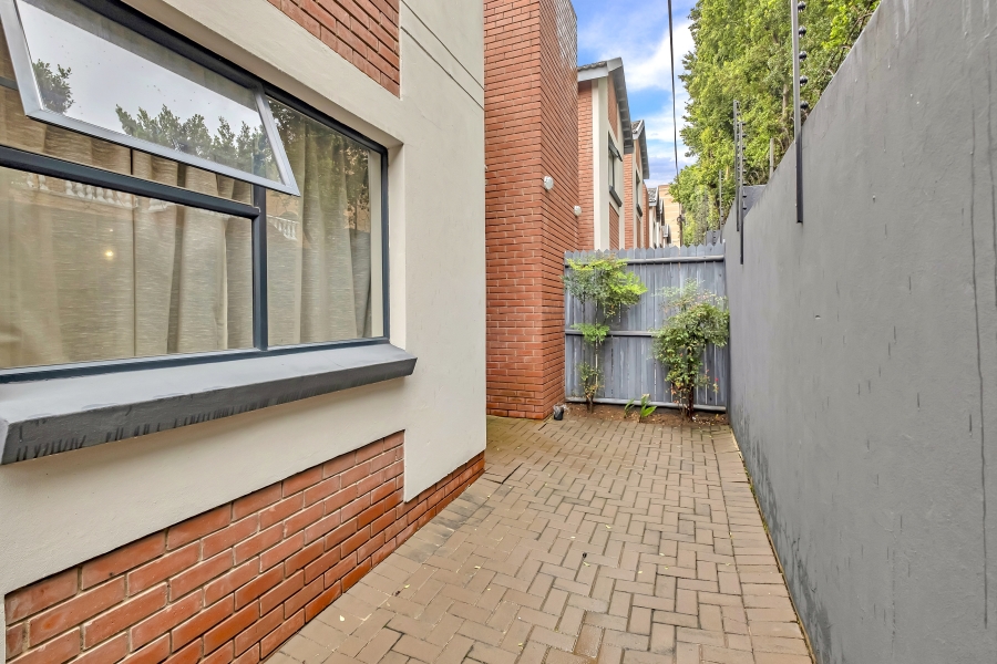2 Bedroom Property for Sale in Ferndale Gauteng