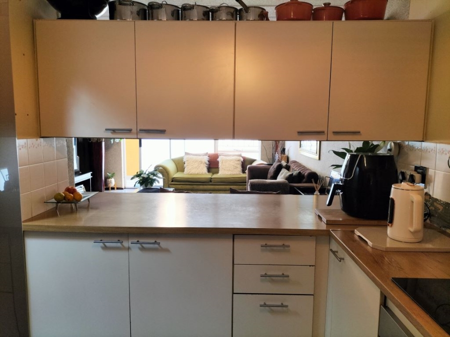 2 Bedroom Property for Sale in Florida Lake Gauteng