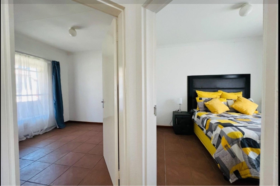 2 Bedroom Property for Sale in Aureus Gauteng