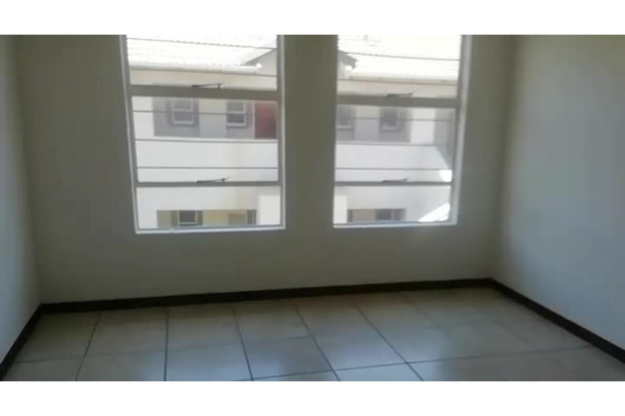 2 Bedroom Property for Sale in Aureus Gauteng