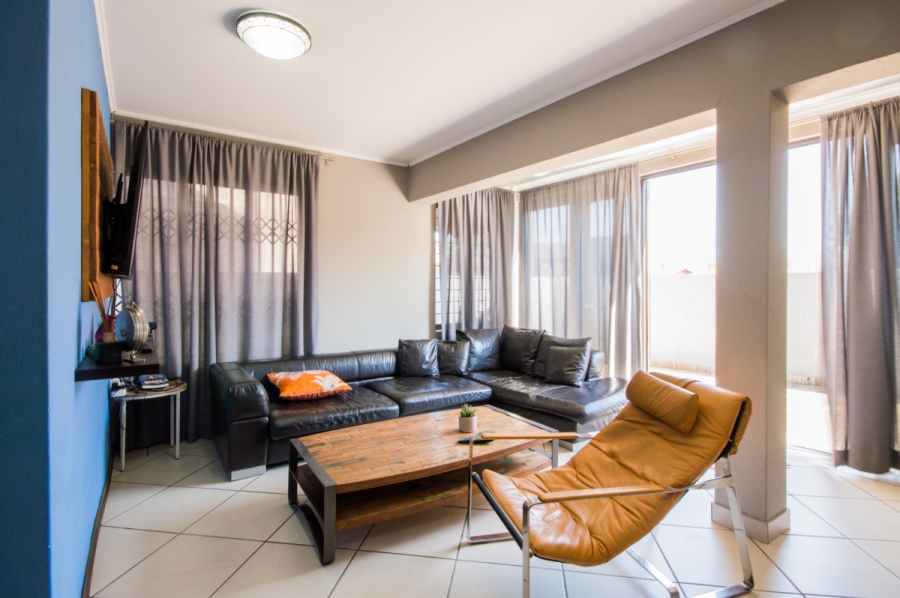 3 Bedroom Property for Sale in Buurendal Gauteng
