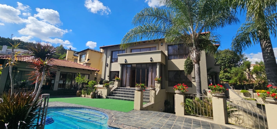 5 Bedroom Property for Sale in Waterkloof Ridge Gauteng