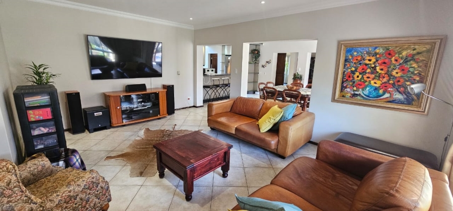 5 Bedroom Property for Sale in Waterkloof Ridge Gauteng