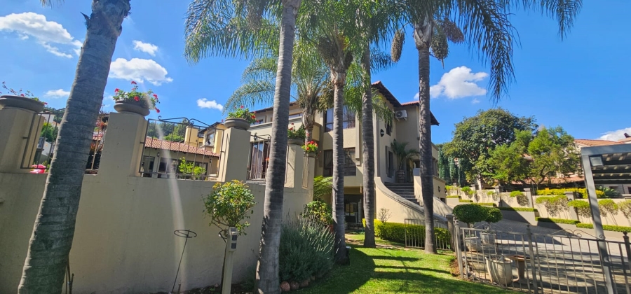 5 Bedroom Property for Sale in Waterkloof Ridge Gauteng
