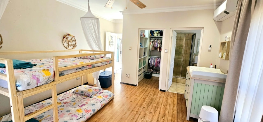 5 Bedroom Property for Sale in Waterkloof Ridge Gauteng