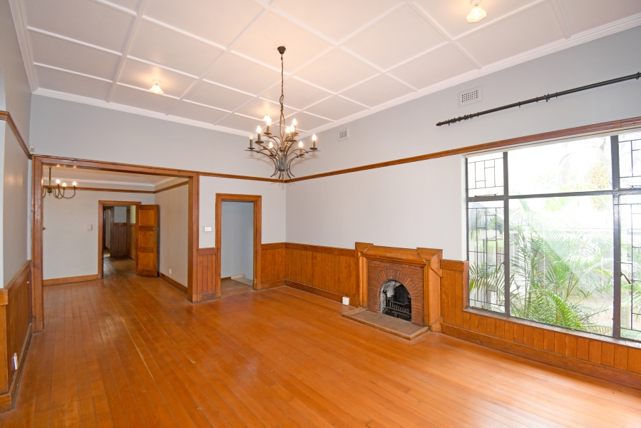10 Bedroom Property for Sale in Parktown Gauteng