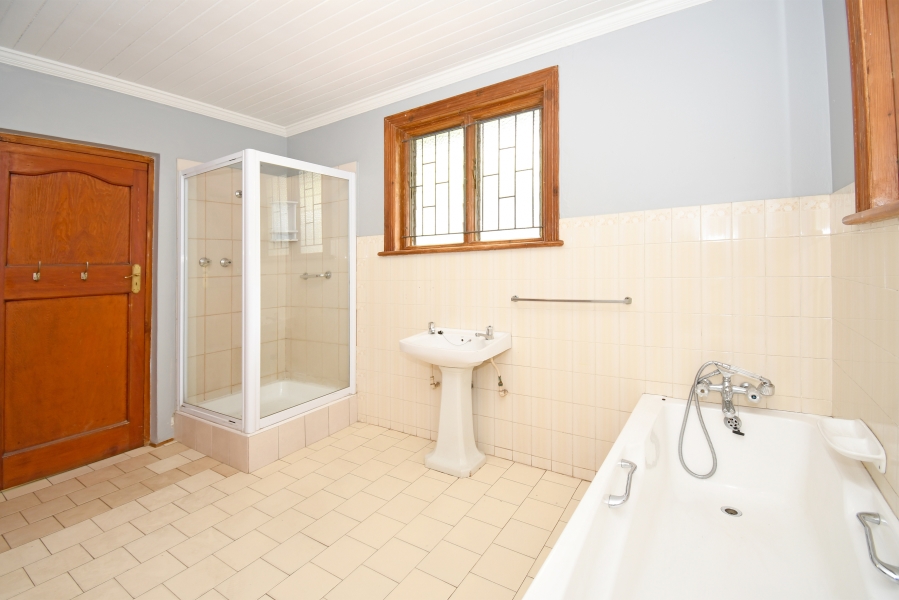 10 Bedroom Property for Sale in Parktown Gauteng