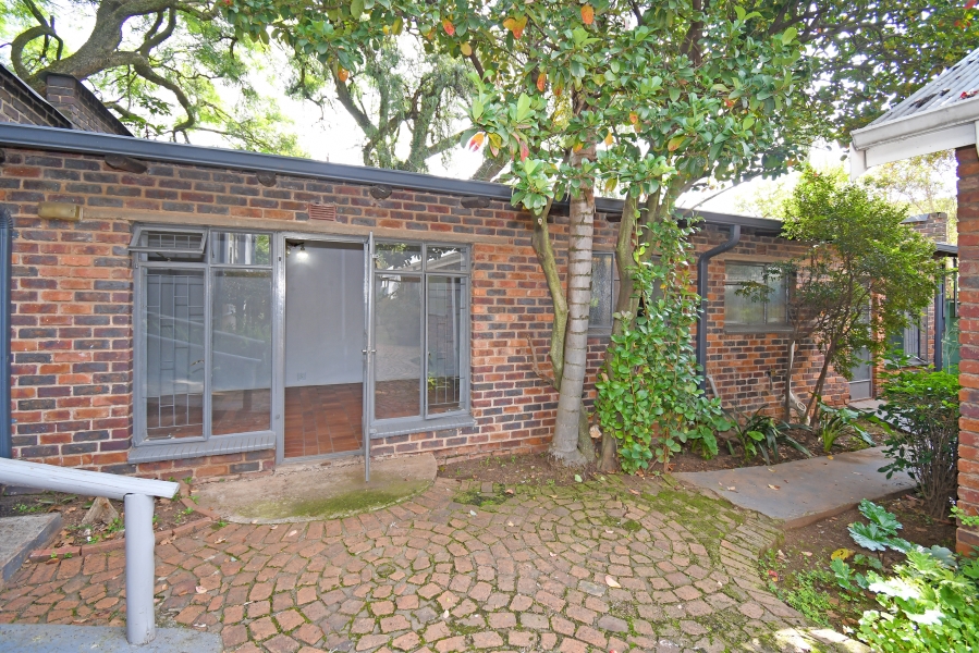 10 Bedroom Property for Sale in Parktown Gauteng