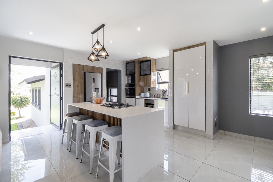 3 Bedroom Property for Sale in Olympus AH Gauteng
