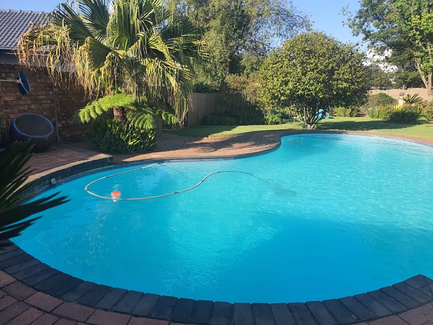 4 Bedroom Property for Sale in Glen Marais Gauteng