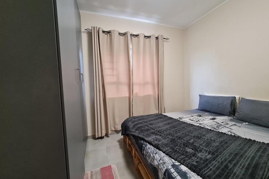 To Let 2 Bedroom Property for Rent in Vorna Valley Gauteng