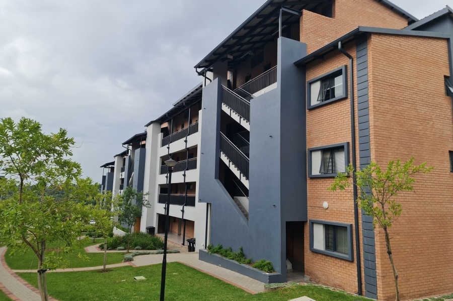 To Let 2 Bedroom Property for Rent in Vorna Valley Gauteng